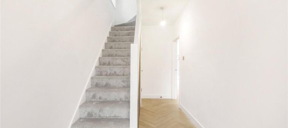 4 Schlafzimmer Haus in New Barnet, United Kingdom, Nr. 6475 6