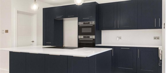 4 Schlafzimmer Haus in New Barnet, United Kingdom, Nr. 6475 8