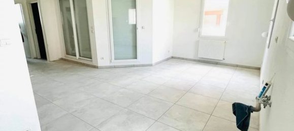 Apartamento de 2 divisões em Cosnes-et-Romain, France N.º 99674 9