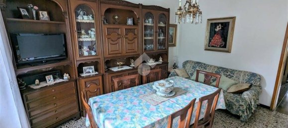 6 chambres Maison à Costa Volpino, Italy No. 213342 2