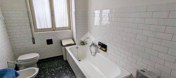 6 chambres Maison à Costa Volpino, Italy No. 213342 10