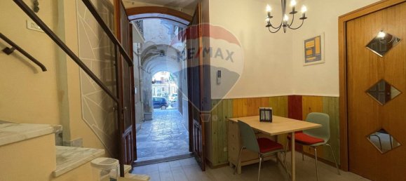 3 Schlafzimmer Haus in Bari, Italy, Nr. 381721 7