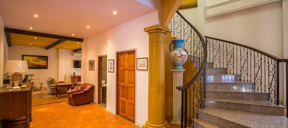 4 bedrooms Cafe / restaurant in Hua Hin, Thailand No. 6971 9