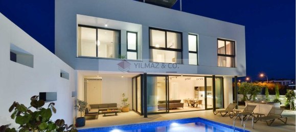 Вилла с 3 комнатами в Протарас, Кипр № 23769 3