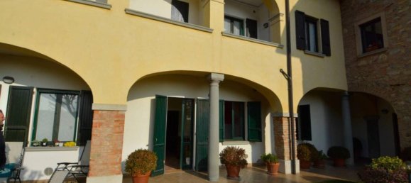 4-salle Appartement à Corte Franca, Italy No. 74886 27