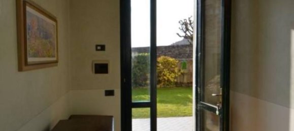 4-salle Appartement à Corte Franca, Italy No. 74886 25