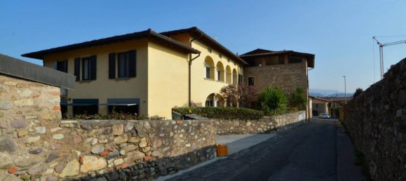 4-salle Appartement à Corte Franca, Italy No. 74886 32