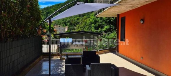 3 bedrooms Villa in Proserpio, Italy No. 2650 3