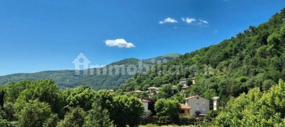 3 bedrooms Villa in Proserpio, Italy No. 2650 16