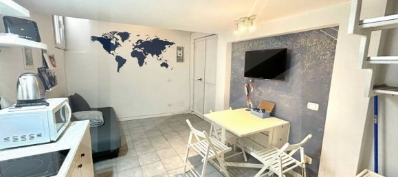 Apartamento de 2 habitaciónes en Naples, Italy No. 23139 3