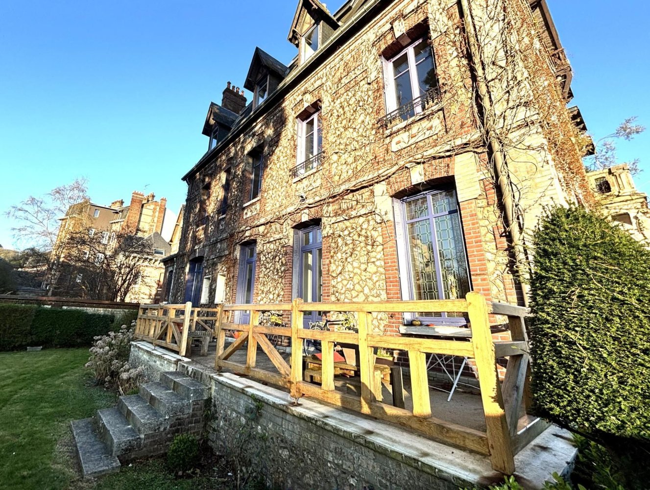 Studio in Rouen, France No. 340383