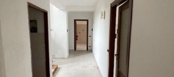 4غرفة منزل في Castelletto sopra Ticino, Italy رقم 73269 5