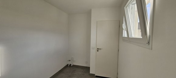 3 bedrooms House in Cusset, France No. 203643 5