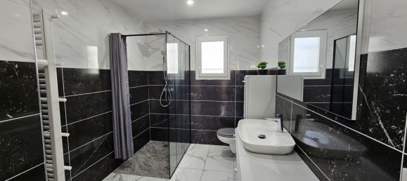 3 bedrooms House in Cusset, France No. 203643 6