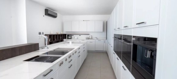 6 bedrooms Villa in Tamarin, Mauritius No. 38 8