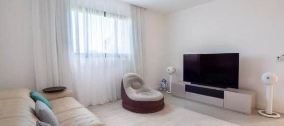 6 bedrooms Villa in Tamarin, Mauritius No. 38 9