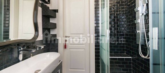 2 bedrooms Apartment in Milan, Italy No. 316907 18