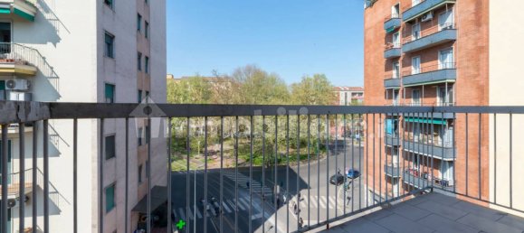 2 bedrooms Apartment in Milan, Italy No. 316907 20