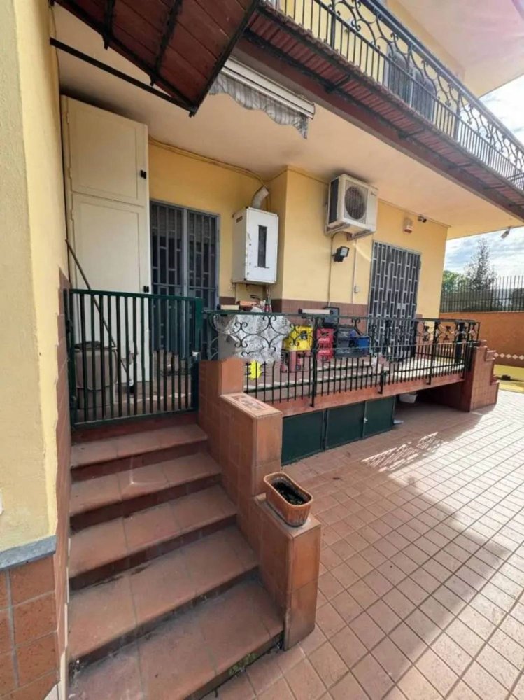 Estudio en Giugliano in Campania, Italy No. 179676