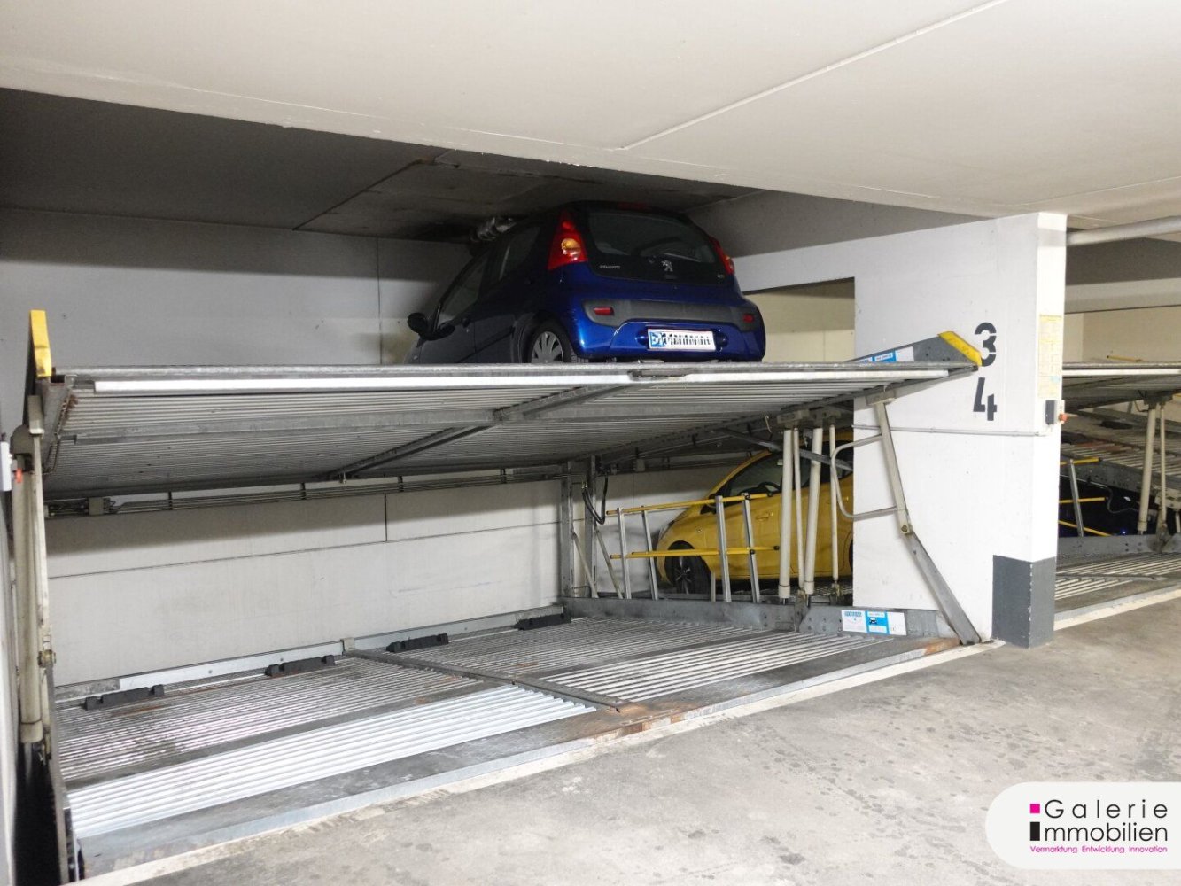 Парковка в Гернальс, Австрия № 121216