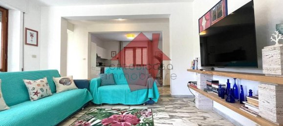 3 bedrooms Apartment in Pietrasanta, Italy No. 376615 9