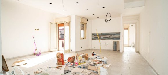 5 rooms Apartment in Aci Catena, Italy No. 55950 2