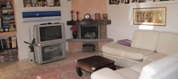 2 bedrooms Apartment in Castelnuovo Magra, Italy No. 155911 2