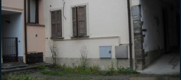 5 rooms Apartment in Besana in Brianza, Italy No. 4120 18