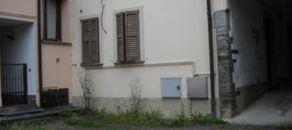 5 rooms Apartment in Besana in Brianza, Italy No. 4120 17