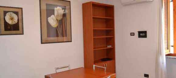 2 rooms Apartment in Perugia, Italy No. 299685 6