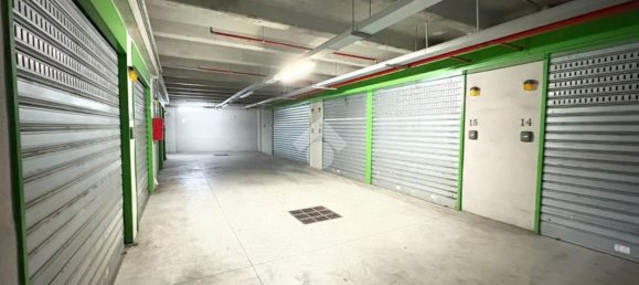 16m² Garage in Naples, Italy No. 29553 5