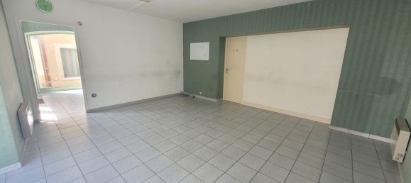 Коммерческая недвижимость 40м² в Декарт, Франция № 272921 5