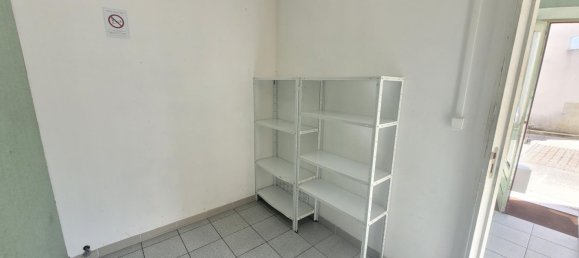 Коммерческая недвижимость 40м² в Декарт, Франция № 272921 2