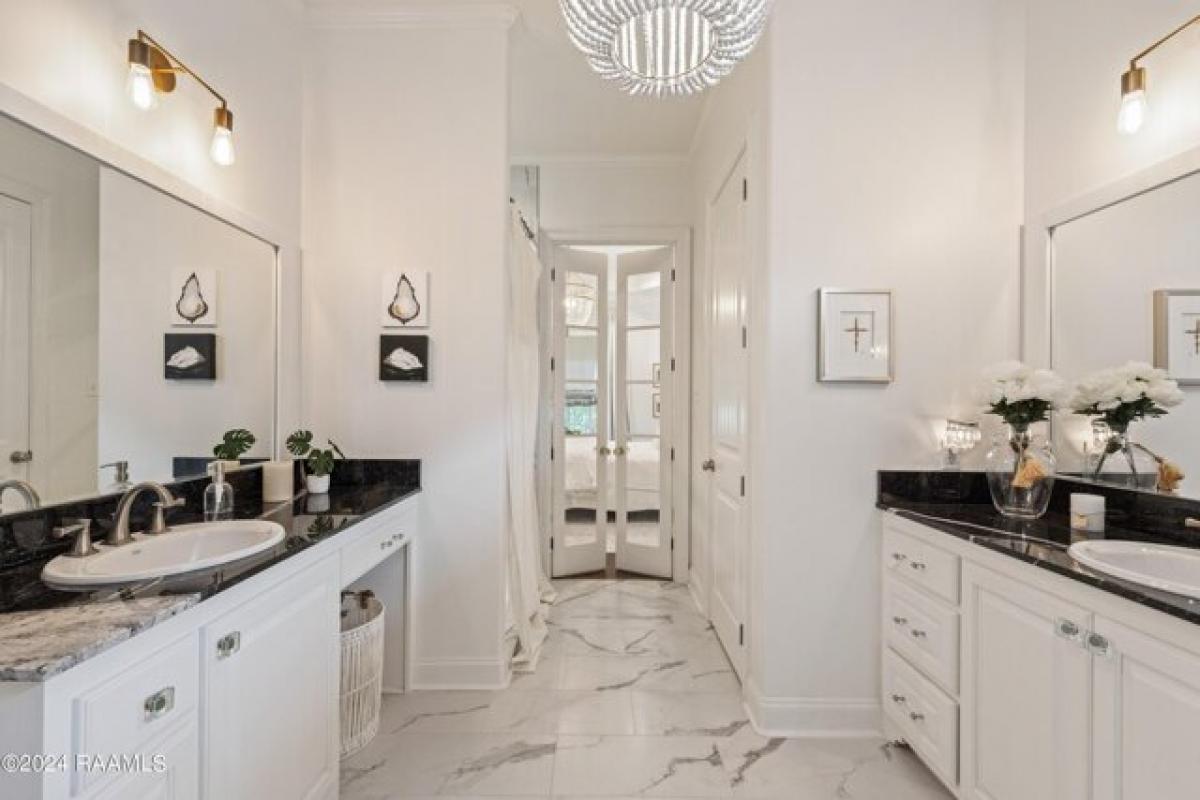 3 bedrooms House in Broussard, USA No. 371607