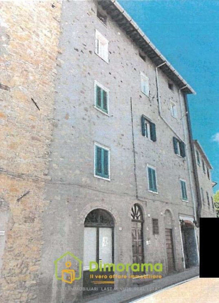 Lagerhaus in Vaiano, Italy 1300m², Nr. 396473