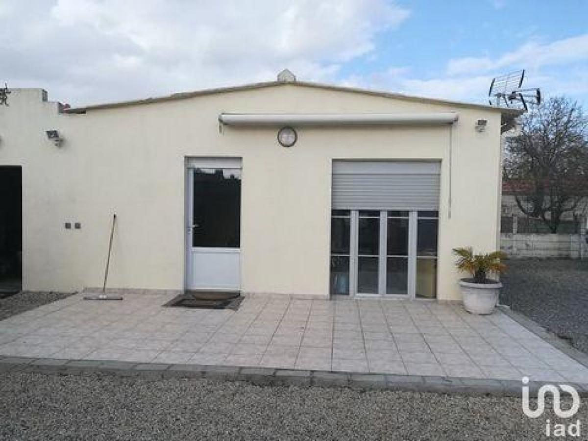 Tienda en Vertou, France 85 m² No. 21227