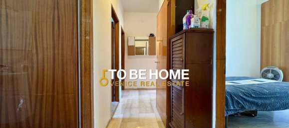 3 bedrooms Apartment in Venice, Italy No. 268440 21