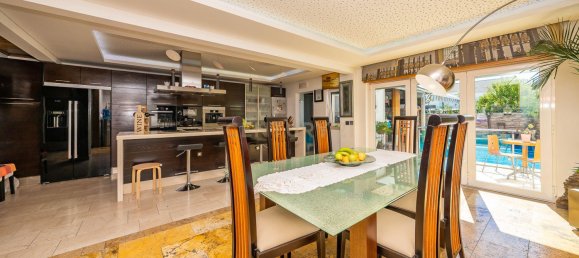 4 bedrooms Villa in Corroios, Portugal No. 131089 9