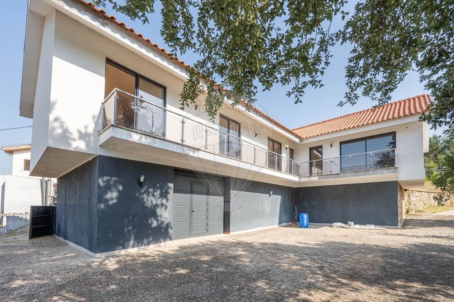 Дом с 3 спальнями в Валонгу, Португалия № 220132