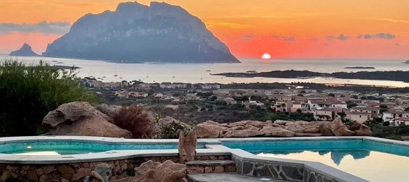 Villa de 6 dormitorios en Loiri Porto San Paolo, Italy No. 58752 7