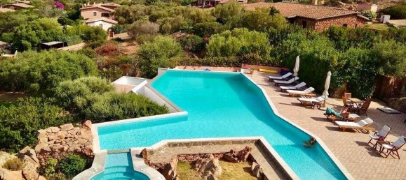 Villa de 6 dormitorios en Loiri Porto San Paolo, Italy No. 58752 3