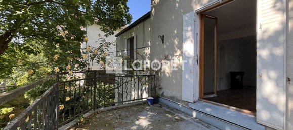 Квартира с 1 спальней в Сюрен, Франция № 180276 2