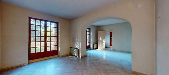 3 bedrooms Villa in Bois-d'Arcy, France No. 165610 5