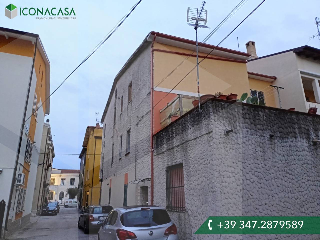 3-Zimmer Wohnung in L'Aquila, Italy, Nr. 25335