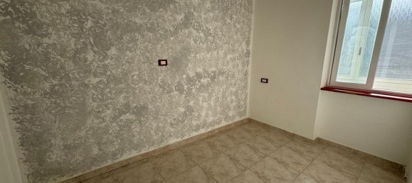 3 rooms Apartment in Taranto, Italy No. 146006 14