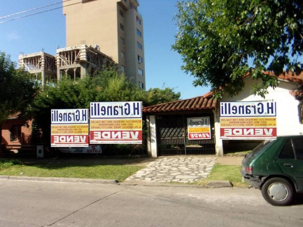  Land in San Miguel, Argentina No. 38424