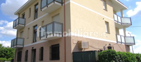 2 bedrooms Apartment in Moncalieri, Italy No. 323973 2