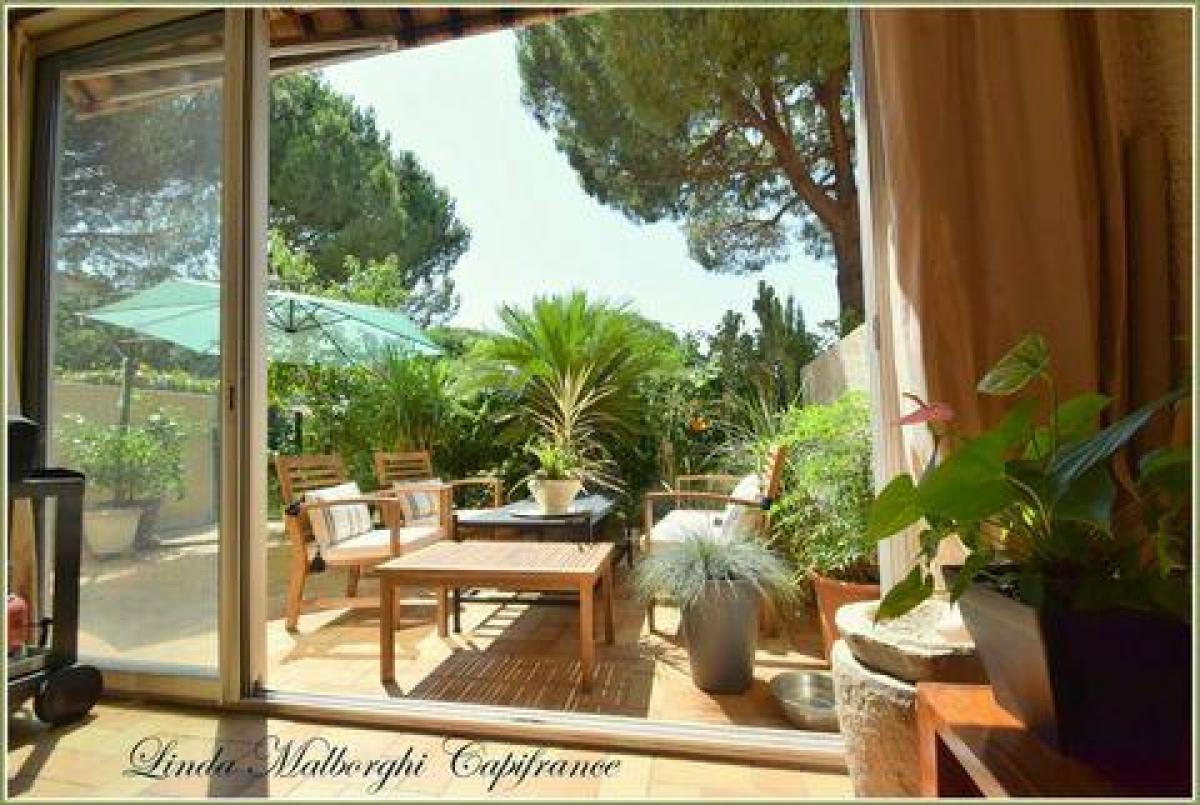 2 Schlafzimmer Eigentumswohnung in Frejus, France, Nr. 12221