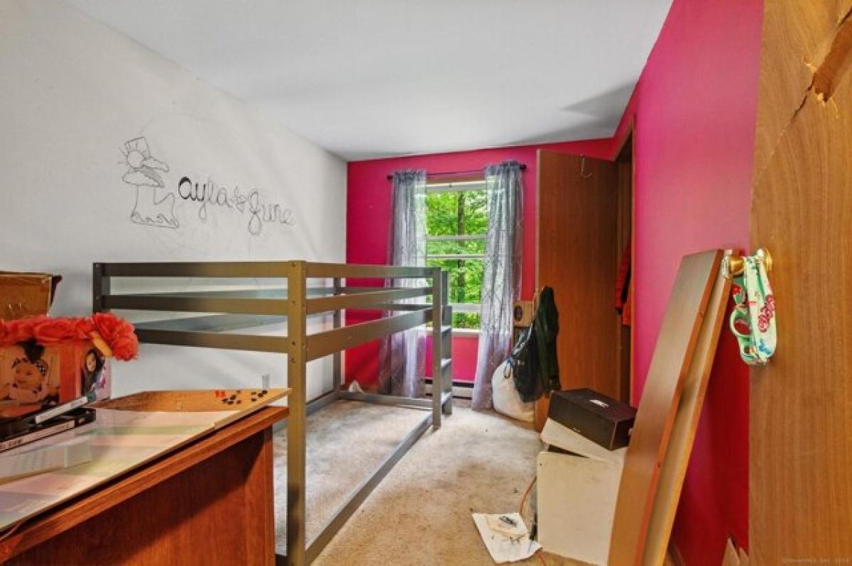 3 bedrooms House in Coventry, USA No. 391566