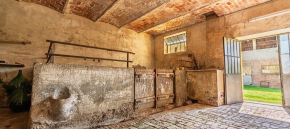 10غرفة قلاع في Gassino Torinese, Italy رقم 271222 44